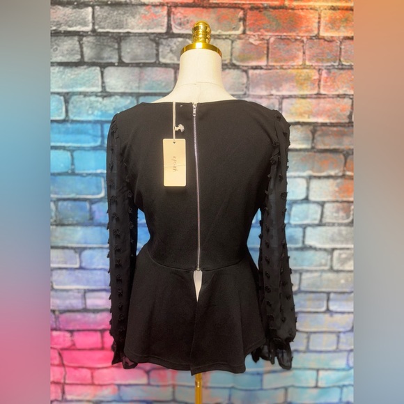 NWT Apeach Black Blouse - Picture 3 of 3